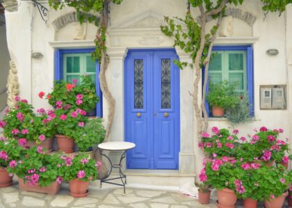 Urlaubstipps Tinos greek island door 2150007 1920