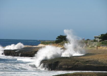 Urlaubstipps Santa Ursula waves 188358 1920